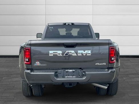 New 2026 RAM 3500 Big Horn AWD/4WD image 4
