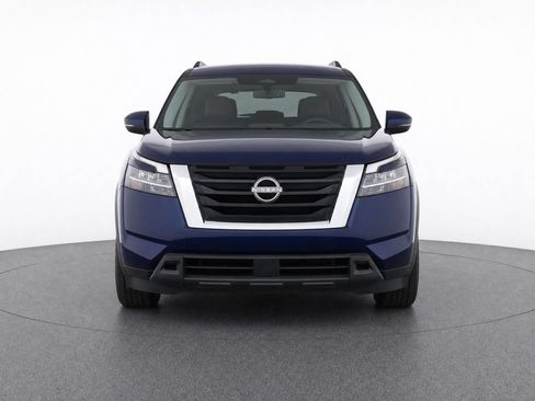 Used 2025 Nissan Pathfinder SV AWD/4WD image 5