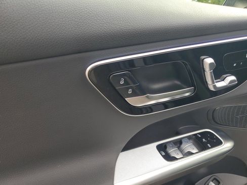 Used 2026 Mercedes-Benz GLC 300 4MATIC image 15