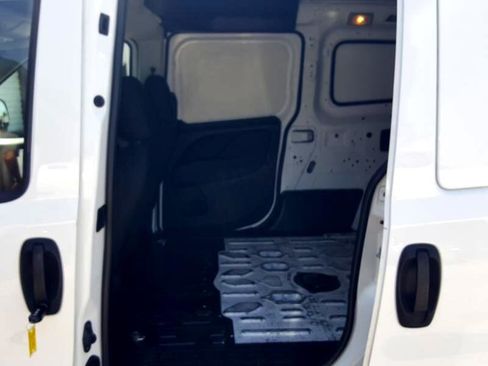 Used 2022 RAM ProMaster City Wagon image 12