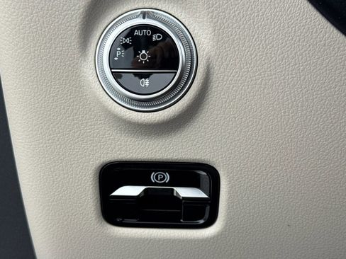 New 2026 Mercedes-Benz CLE 450 4MATIC Cabriolet image 17