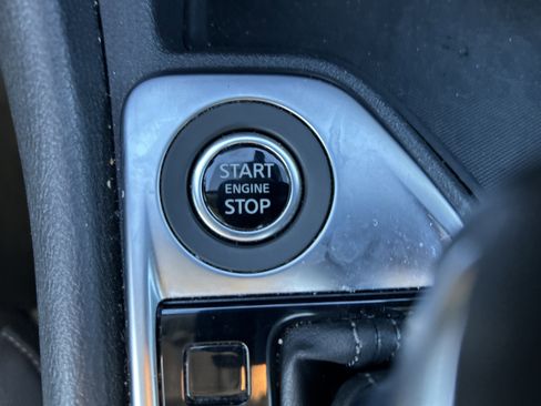 Used 2024 Nissan Sentra SV image 41