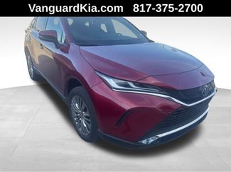 Used 2023 Toyota Venza LE video 1