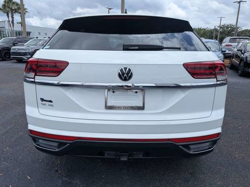 Certified 2021 Volkswagen Atlas Cross Sport SE FWD image 4