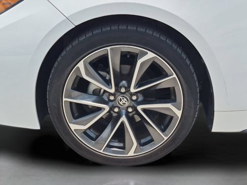 Used 2022 Toyota Corolla XSE FWD image 26