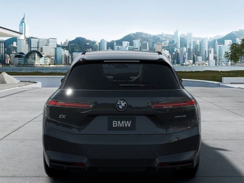 New 2026 BMW iX xDrive45 image 5