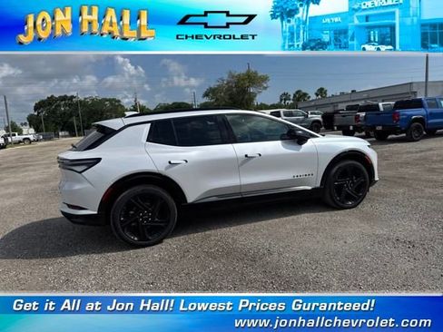 New 2025 Chevrolet Equinox EV RS image 15