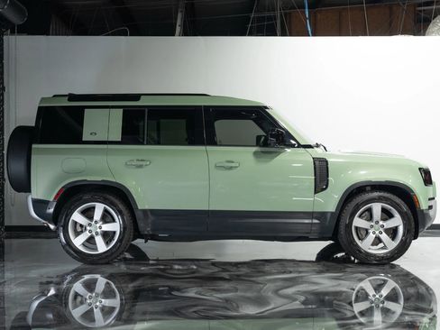 Used 2023 Land Rover Defender 110 75th Limited Edition image 7