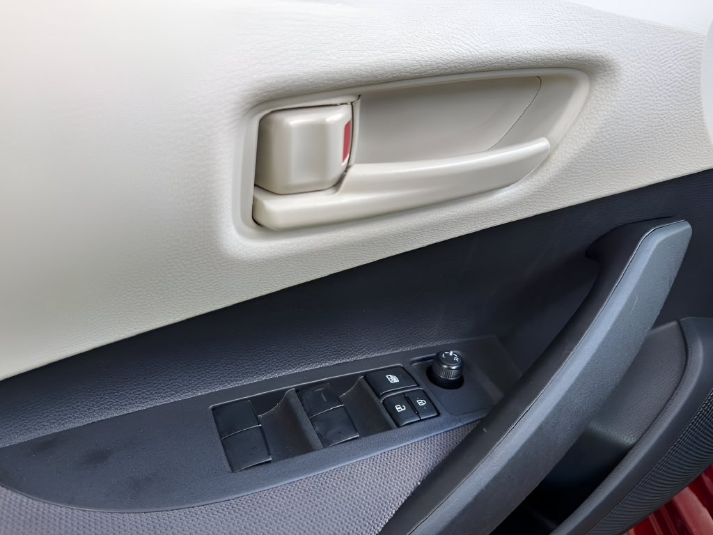 Used 2025 Toyota Corolla LE FWD image 12