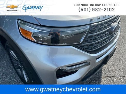 Used 2022 Ford Explorer XLT w/ Equipment Group 202A AWD/4WD image 13