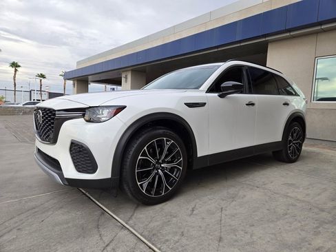 Used 2025 MAZDA CX-70 Plug-In Hybrid w/ Premium Pkg image 2