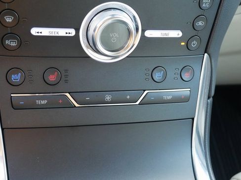 Used 2019 Ford Edge Titanium w/ Equipment Group 301A image 24