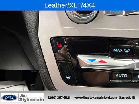 Used 2023 Ford Explorer XLT w/ XLT Sport Appearance Package AWD/4WD image 28