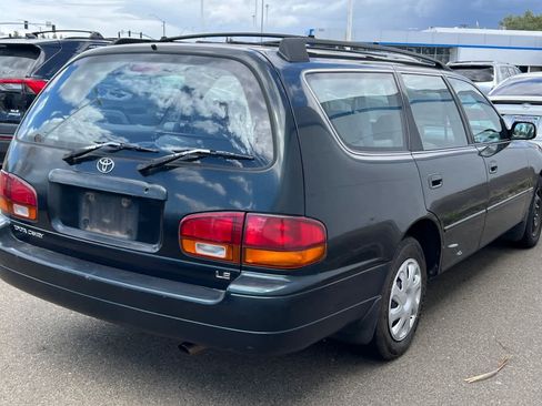 Used 1995 Toyota Camry LE FWD image 4