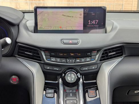 Certified 2025 Acura TLX w/ Technology Package image 18