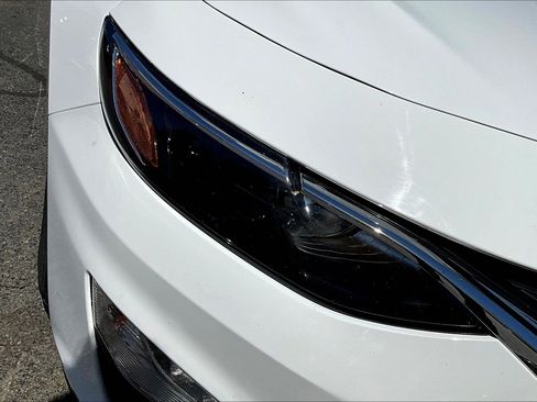 Used 2023 Chevrolet Malibu LT FWD image 22
