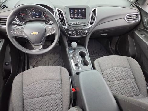 Used 2024 Chevrolet Equinox LT w/ LPO, Floor Liner Package FWD image 10
