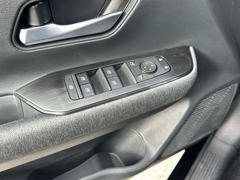 New 2026 Nissan Kicks SV w/ SV Premium Package image 11