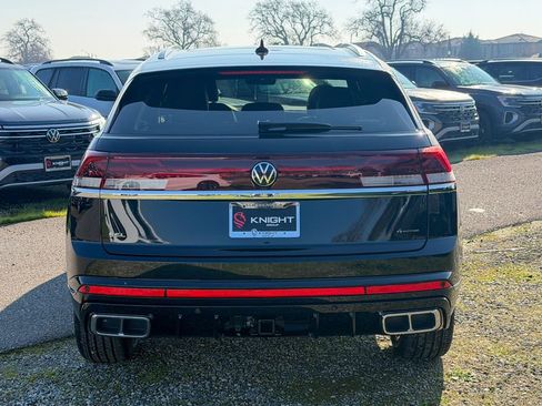 New 2026 Volkswagen Atlas Cross Sport SEL Premium R-Line AWD/4WD image 9