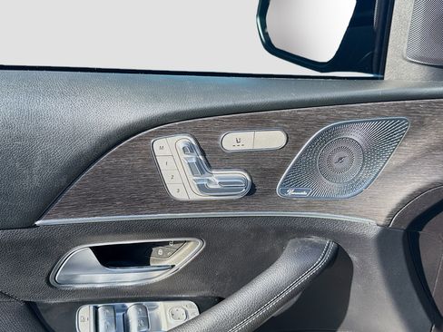 Used 2020 Mercedes-Benz GLE 450 4MATIC w/ Premium Package image 18