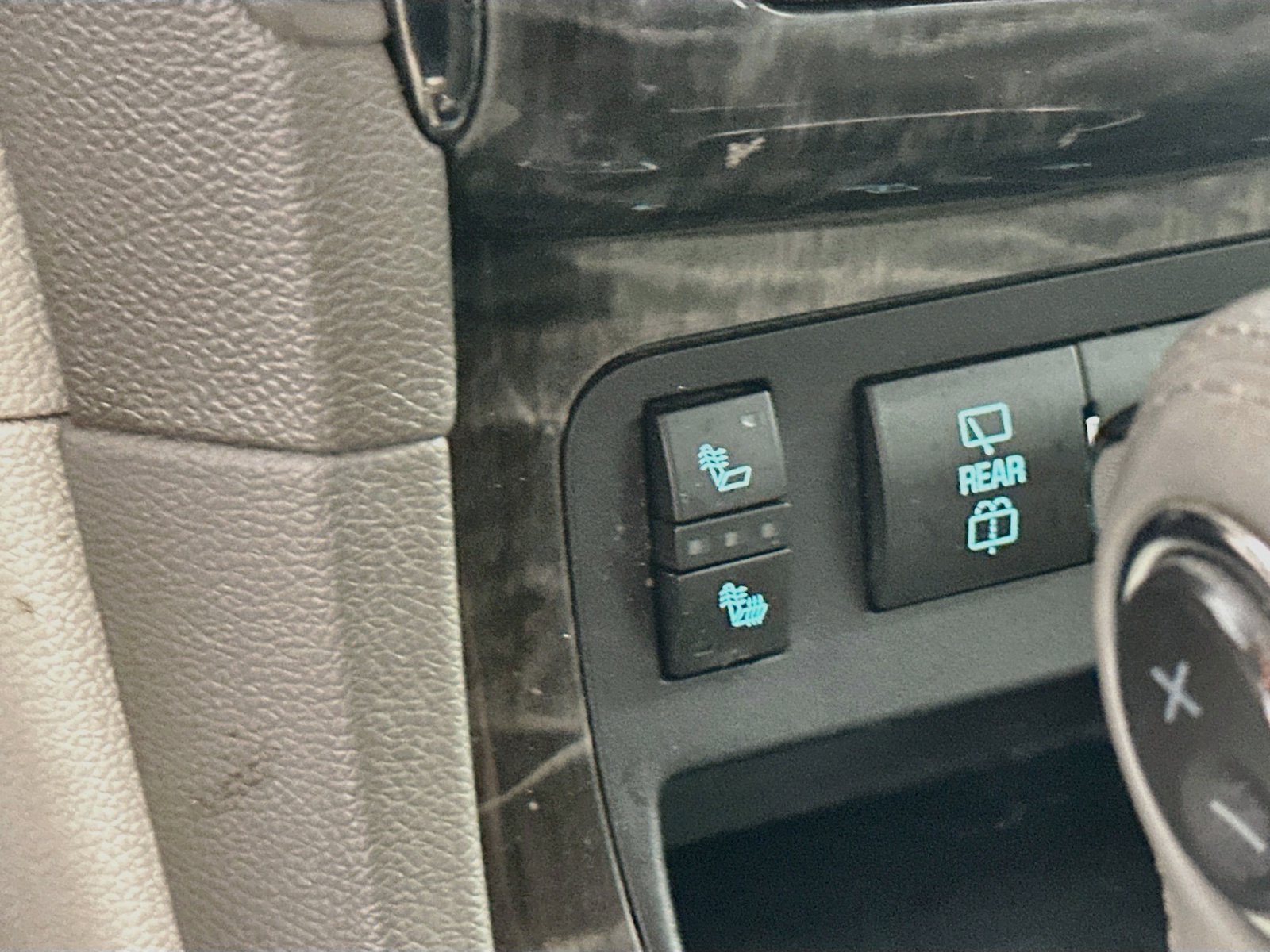 Used 2014 Buick Enclave Leather FWD image 19