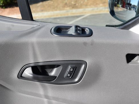 Used 2023 Ford Transit 350 XLT image 22