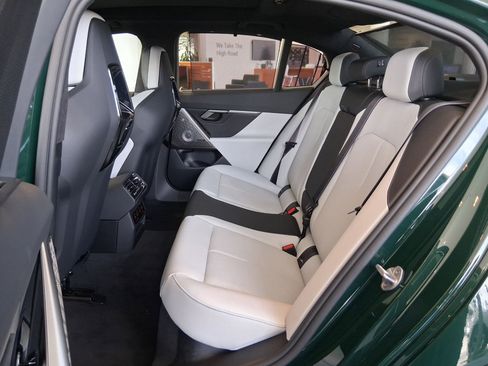 New 2026 BMW M5 w/ Executive Package image 27