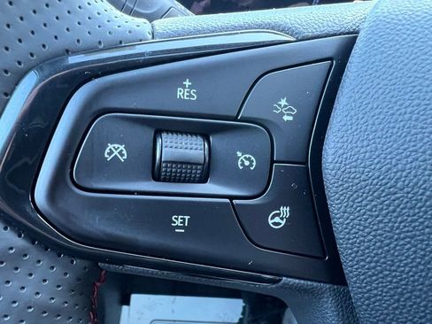 New 2026 Chevrolet Trax RS w/ Sunroof Package FWD image 37