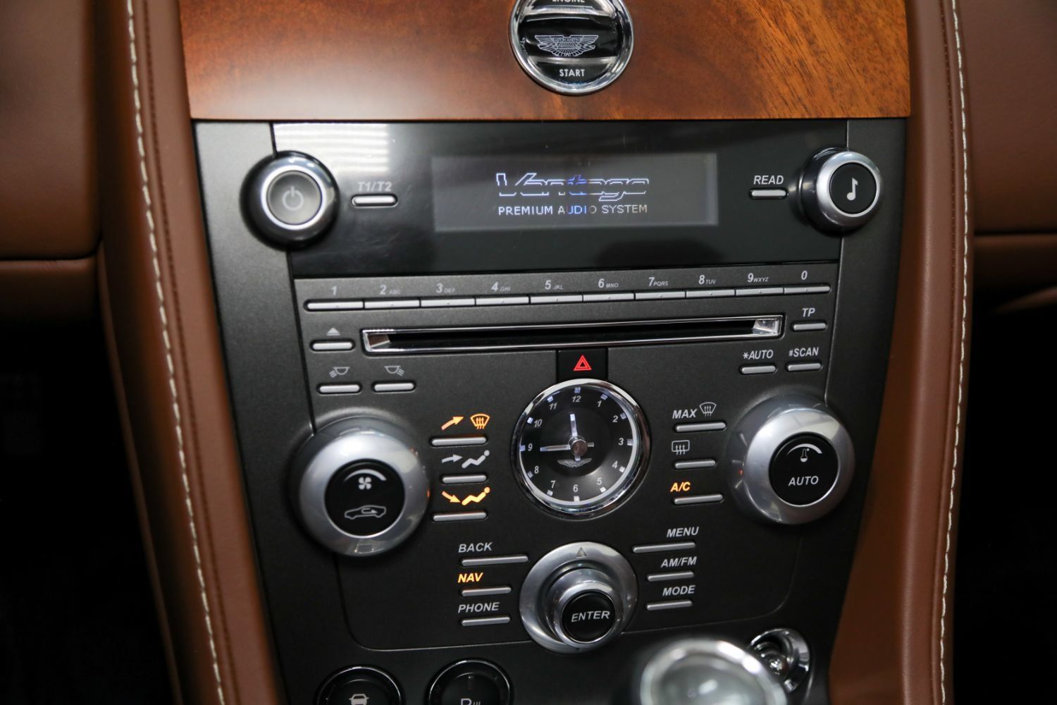 Used 2012 Aston Martin V8 Vantage N420 RWD image 43