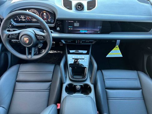 New 2026 Porsche Cayenne S image 6