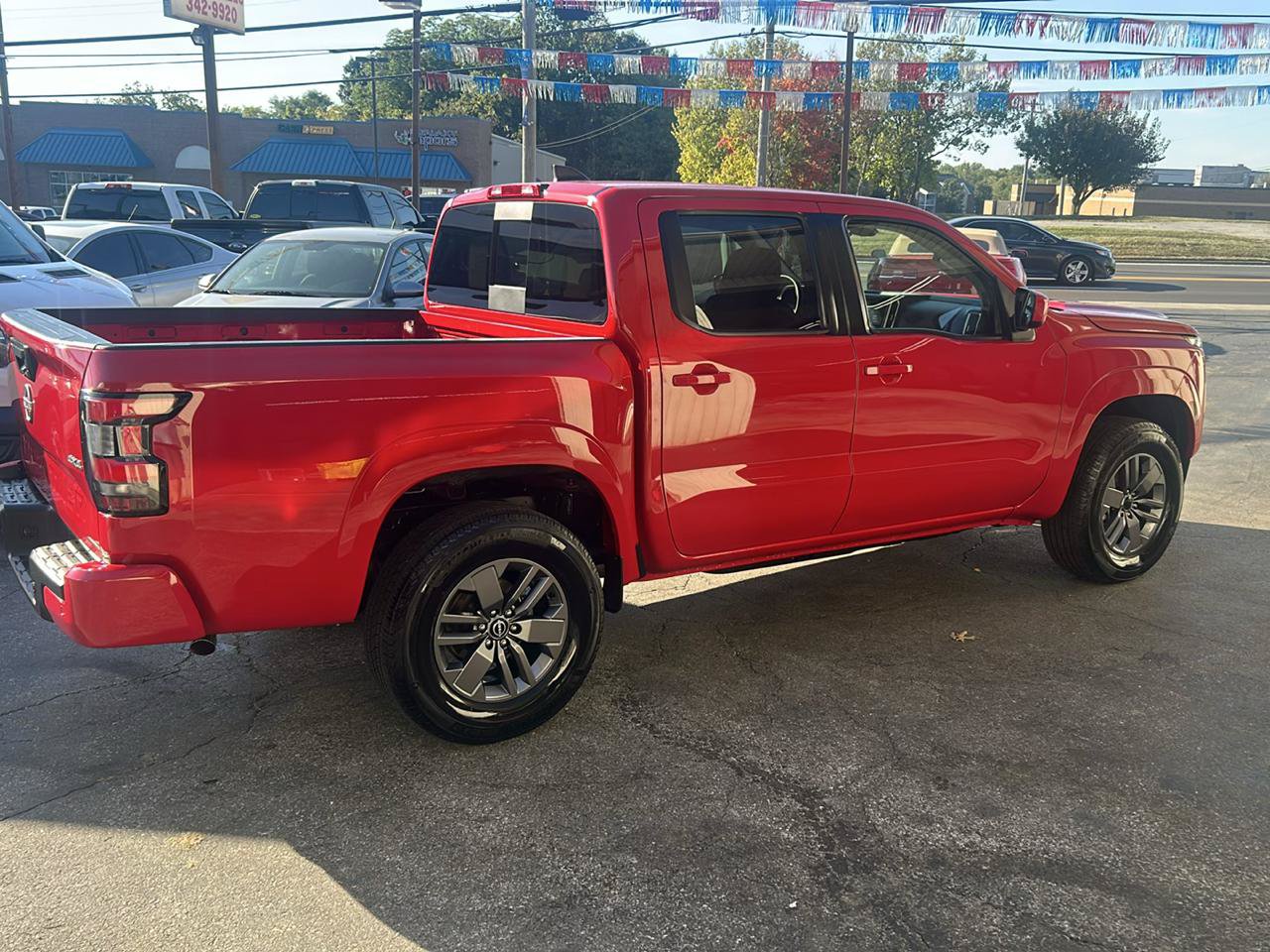 Used 2026 Nissan Frontier SV AWD/4WD image 4