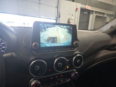 Used 2024 Nissan Sentra SV image 15