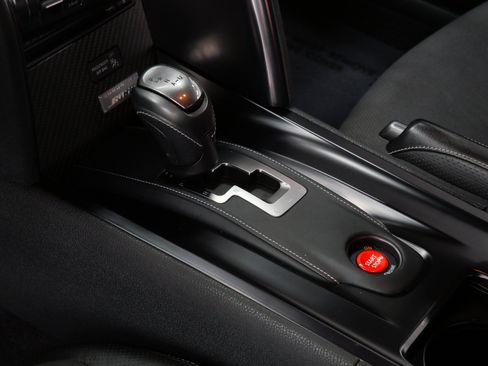 Used 2015 Nissan GT-R Premium AWD/4WD image 29