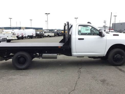 New 2025 RAM 3500 Tradesman image 9