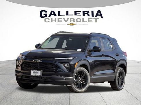 New 2026 Chevrolet TrailBlazer LT w/ Midnight Edition FWD image 1