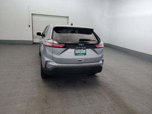 Used 2021 Ford Edge SE FWD image 6
