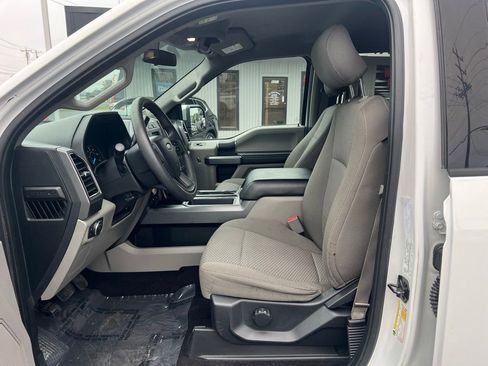 Used 2017 Ford F150 XLT AWD/4WD image 10