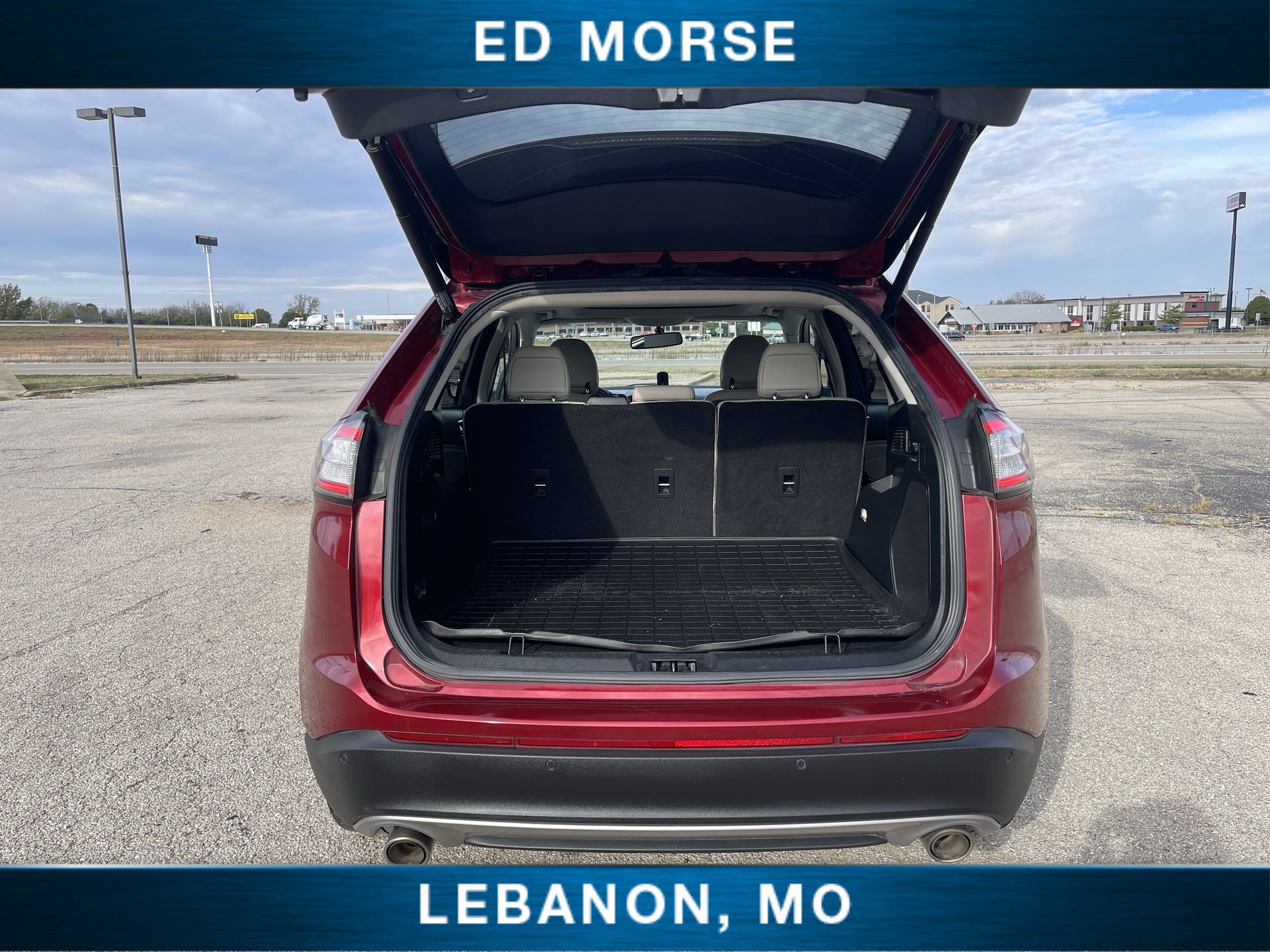 Used 2018 Ford Edge Titanium w/ Cold Weather Package AWD/4WD image 25