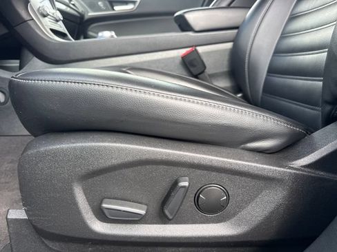 Used 2024 Ford Edge SEL AWD/4WD image 14