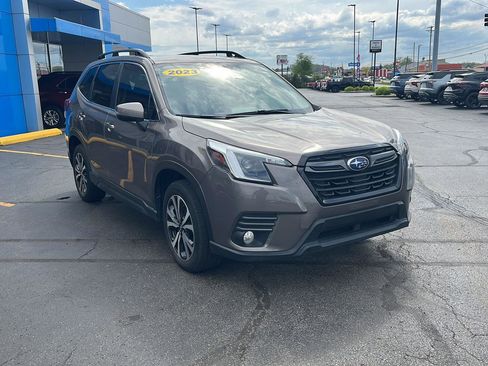 Used 2023 Subaru Forester Limited AWD/4WD image 7