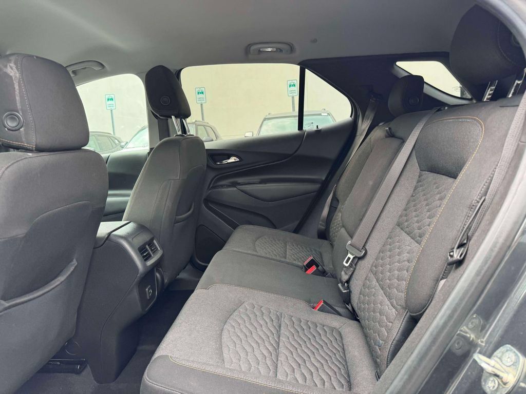 Used 2019 Chevrolet Equinox LT AWD/4WD image 13