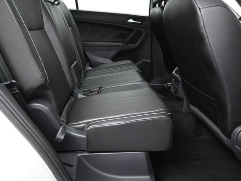 Used 2023 Volkswagen Tiguan SE R-Line FWD image 22