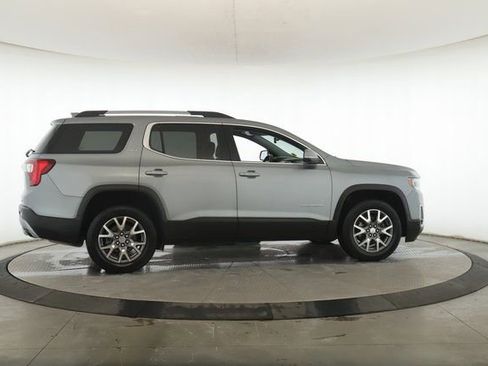 Used 2023 GMC Acadia SLT image 6