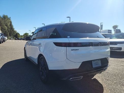 New 2026 Land Rover Range Rover Sport SE AWD/4WD image 3
