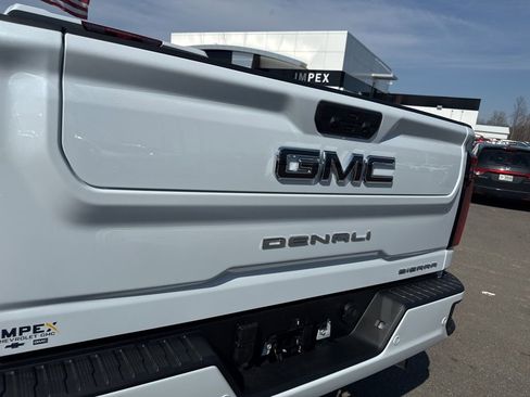 New 2026 GMC Sierra 2500 Denali Ultimate AWD/4WD image 33