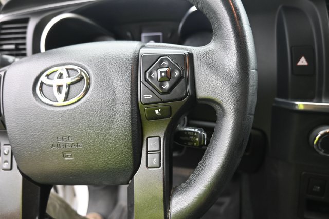 Used 2018 Toyota Sequoia TRD Sport AWD/4WD image 18