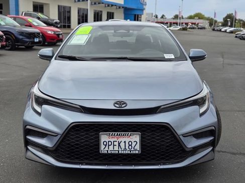 Used 2024 Toyota Corolla SE FWD image 2