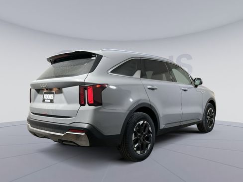New 2026 Kia Sorento S FWD image 5