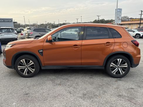 Used 2020 Mitsubishi Outlander Sport ES image 6