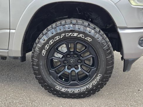 Used 2019 RAM 1500 Laramie w/ Sport Appearance Package AWD/4WD image 4